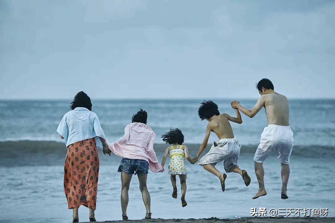 日本亲情电影（日本亲情电影 讲一个孩子被老人抚养）